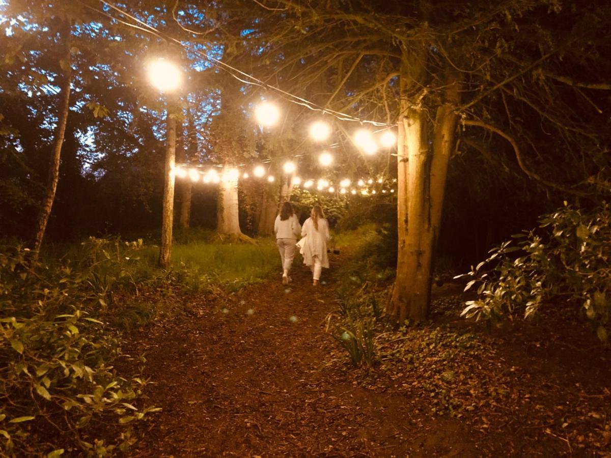 Somerleyton Meadows - The Hideaway Hut & Hot Tub Herringfleet 외부 사진